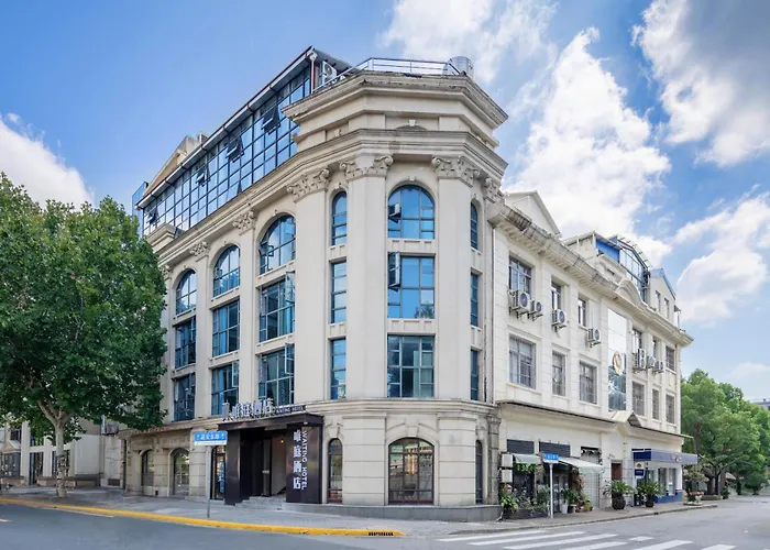 Weiting Hotel Bund Yuyuan Metro Station Branch